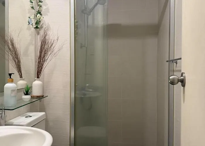 Aparthotel V&m Luxe Azure Staycation *
